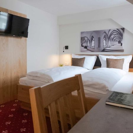 Klostergasthof Heidenheim - Hotel Garni Esterno foto