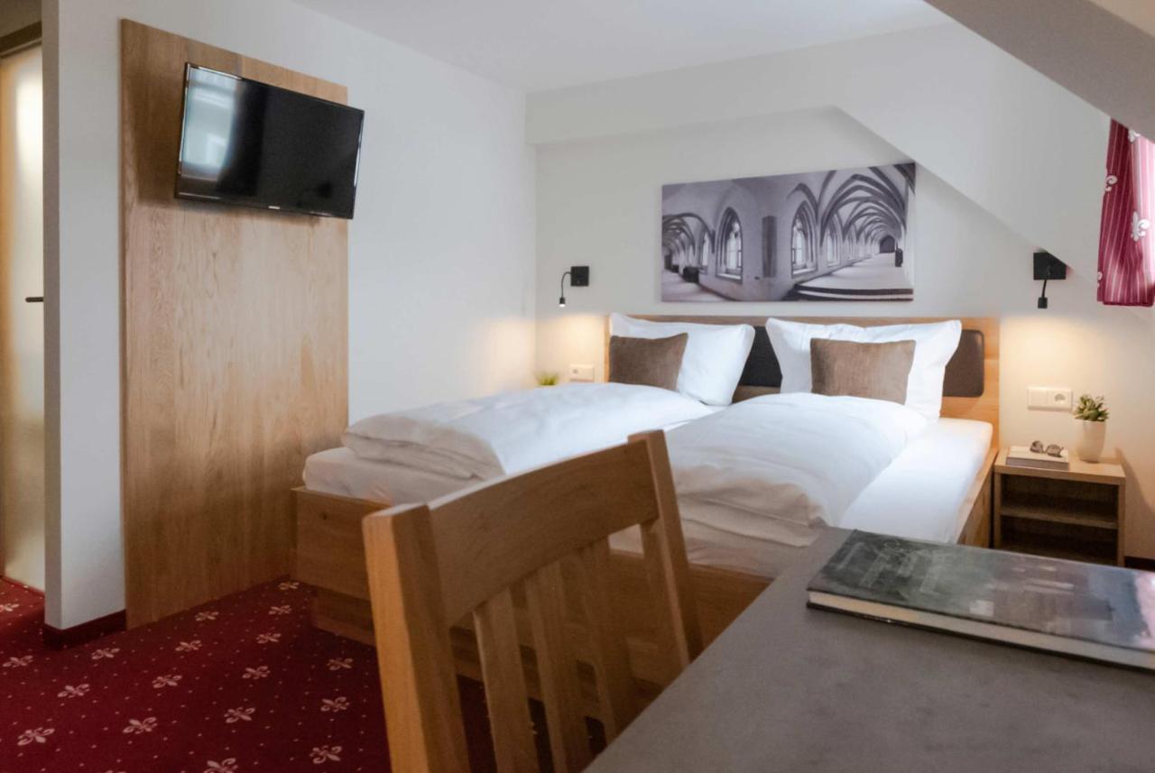 Klostergasthof Heidenheim - Hotel Garni Esterno foto
