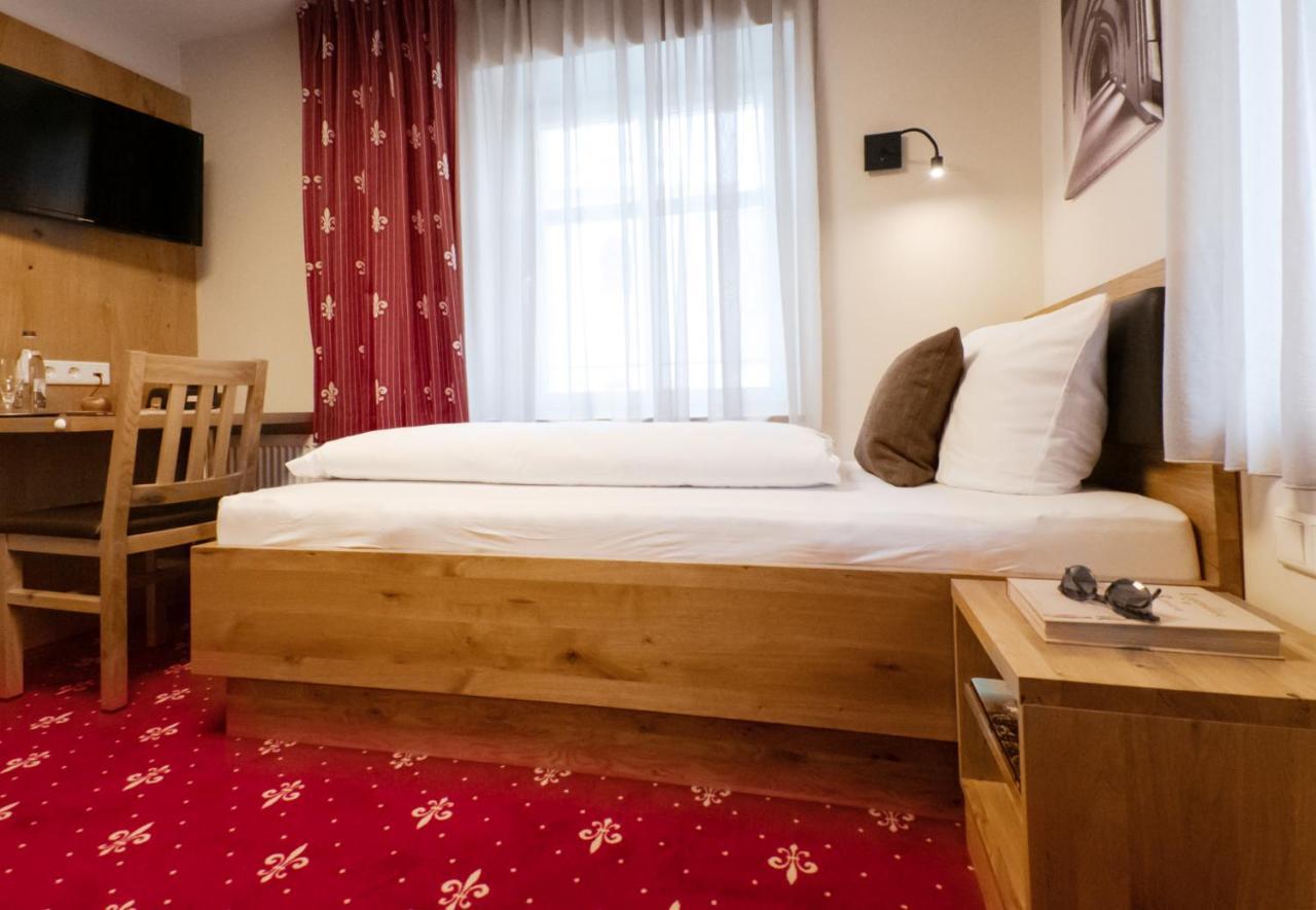 Klostergasthof Heidenheim - Hotel Garni Esterno foto